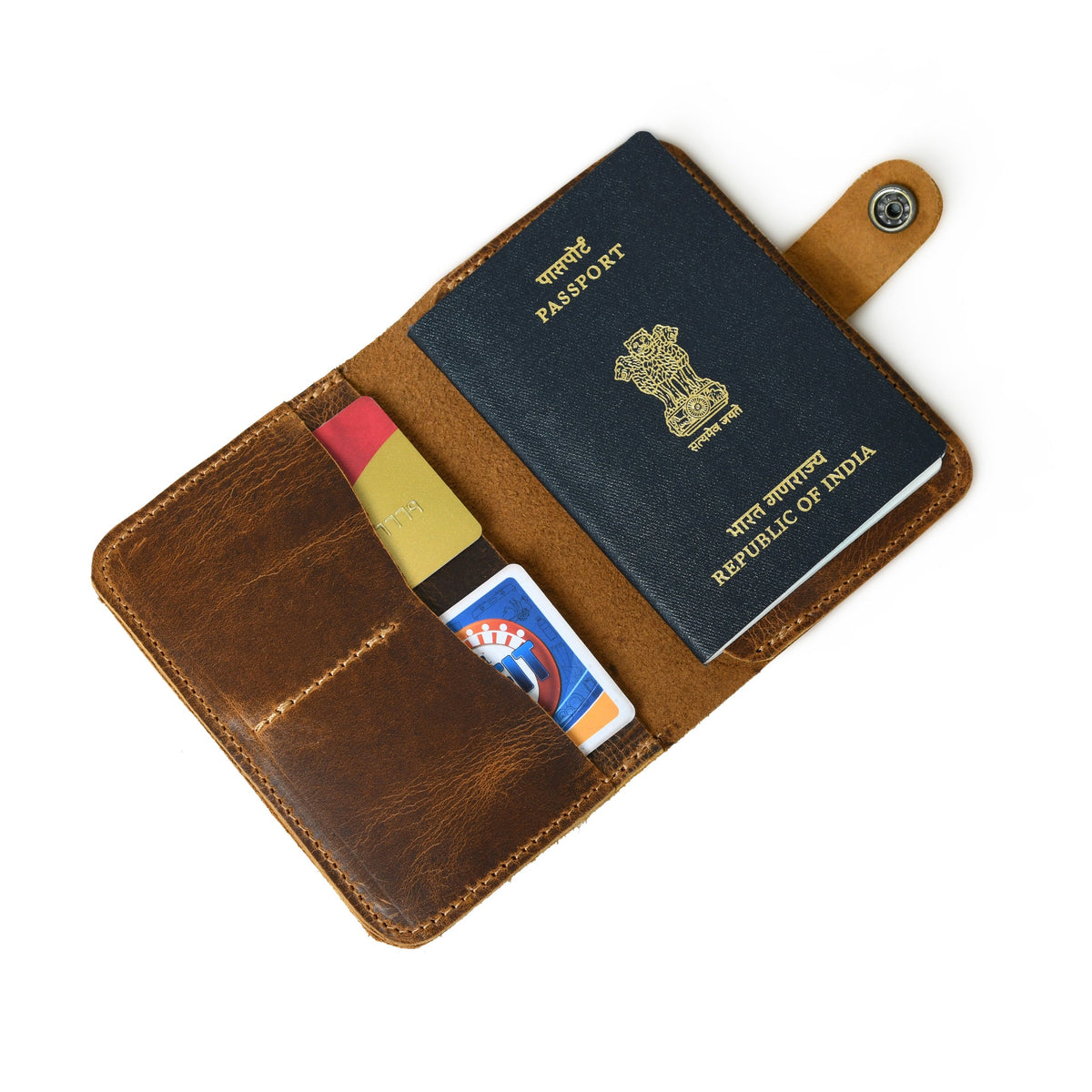 Chic Voyage Passport Sleeve - Brown