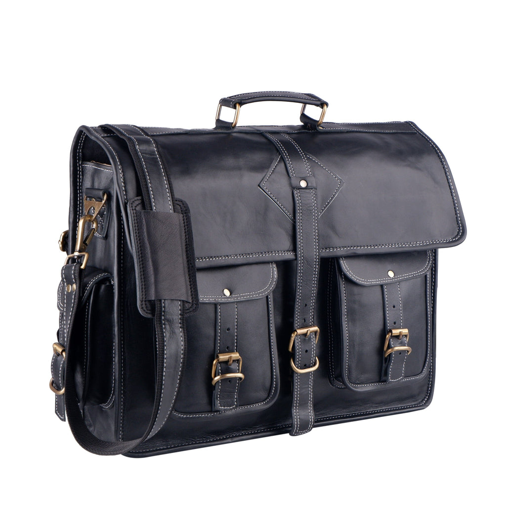 The Retro Black +  FREE Toiletry Bag