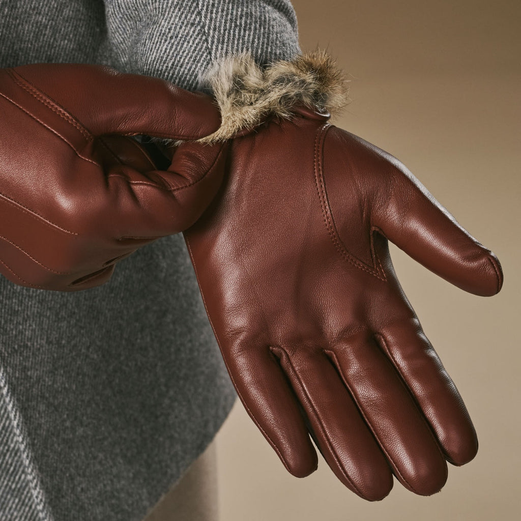 Ezra (brown) - Lambskin leather gloves with warm rabbit fur lining and touchscreen feature