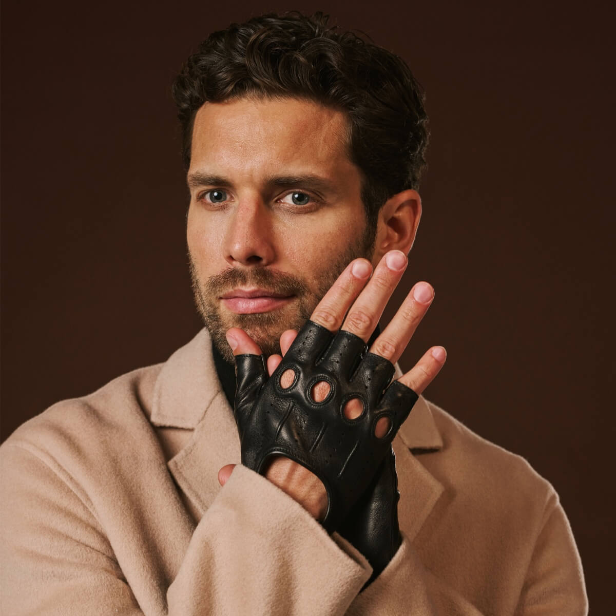 Giuseppe (black) - Italian lambskin fingerless leather driving gloves