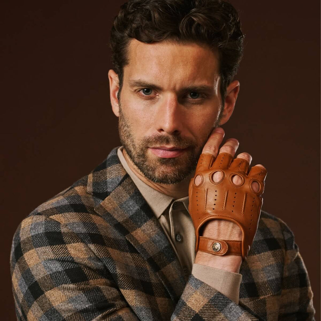 Giuseppe (cognac) - Italian lambskin fingerless leather driving gloves