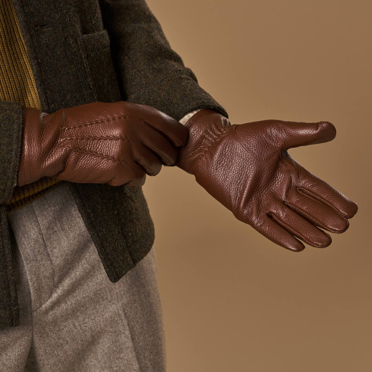 Noah (brown) – Luxurious deerskin leather gloves with warm wool lining