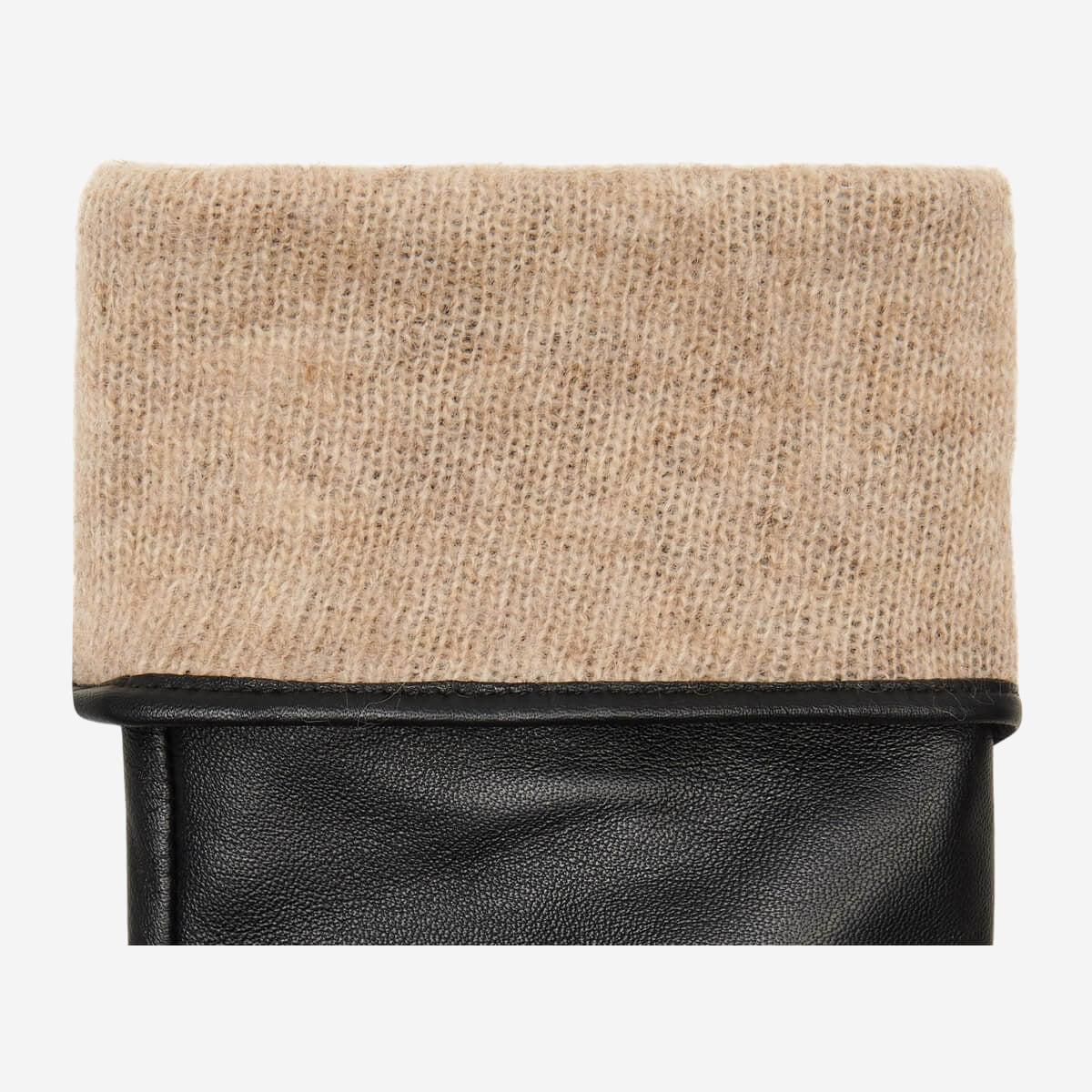 Skylar (black) – Extra-long sheepskin leather gloves with wool/cashmere lining & touchscreen capability