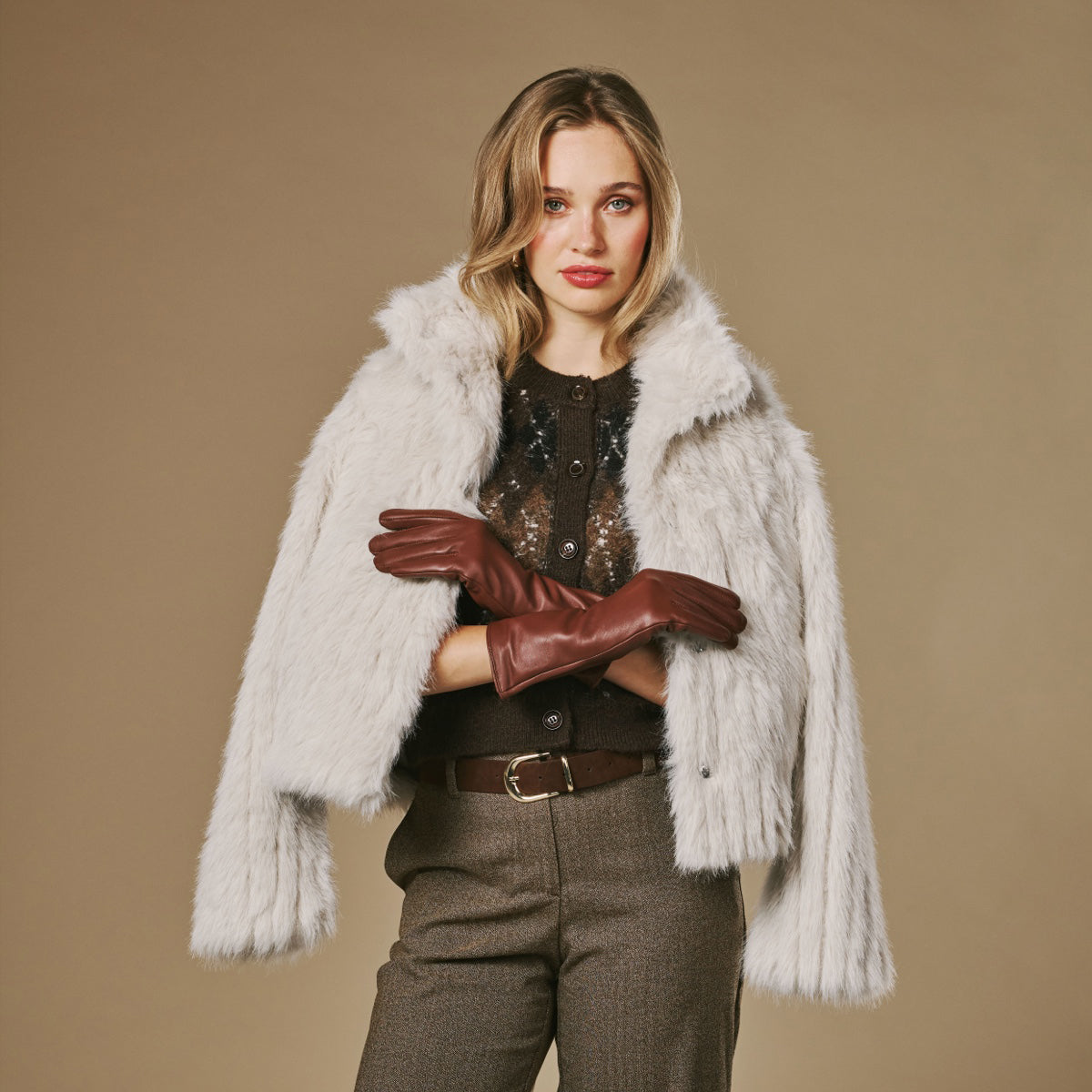 Skylar (brown) – Extra-long sheepskin leather gloves with wool/cashmere lining & touchscreen capability