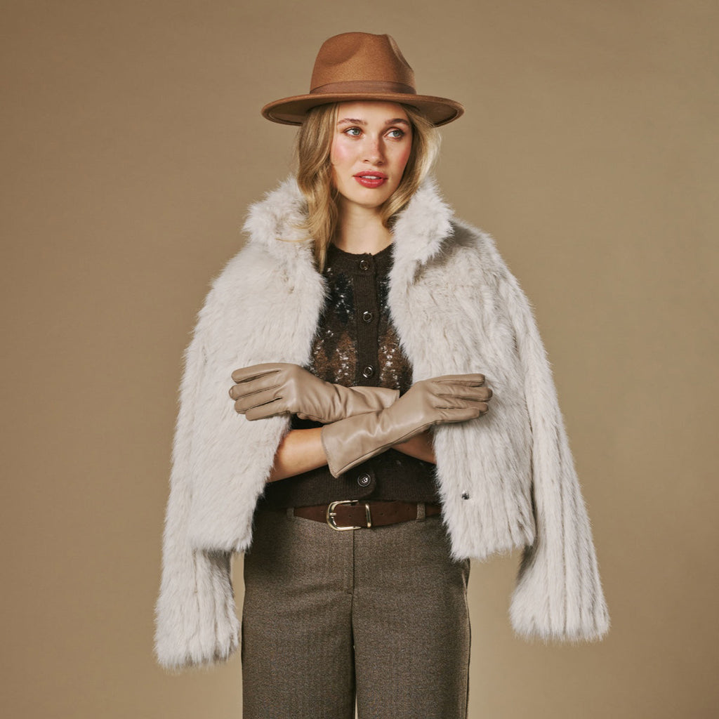 Skylar (taupe) – Extra-long sheepskin leather gloves with wool/cashmere lining & touchscreen capability