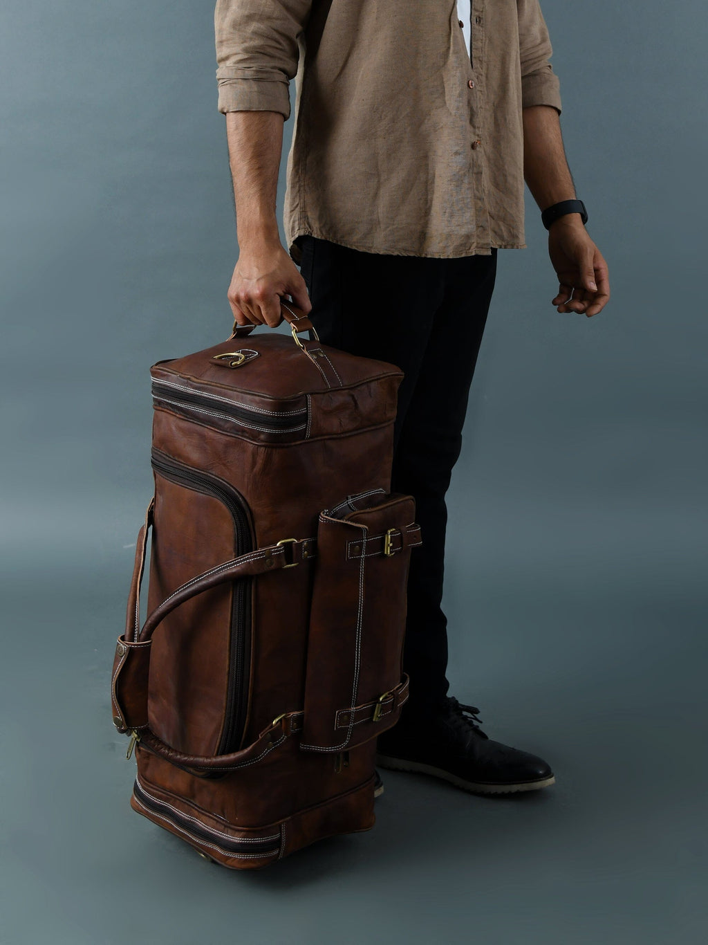 Walker Leather Weekender Bag + Free Toiletry